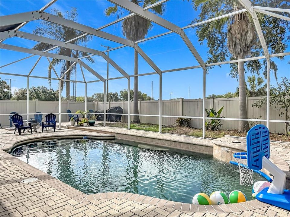 For Sale: $442,000 (4 beds, 2 baths, 2045 Square Feet)