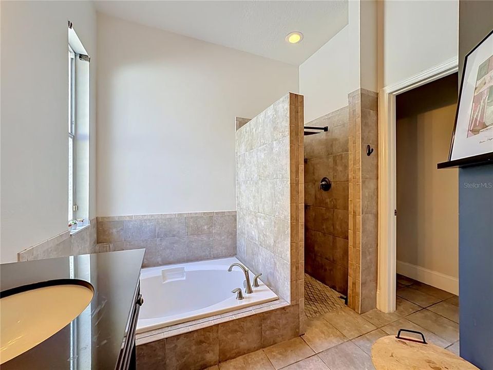 For Sale: $442,000 (4 beds, 2 baths, 2045 Square Feet)