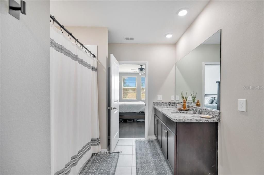 For Sale: $275,000 (3 beds, 2 baths, 1491 Square Feet)