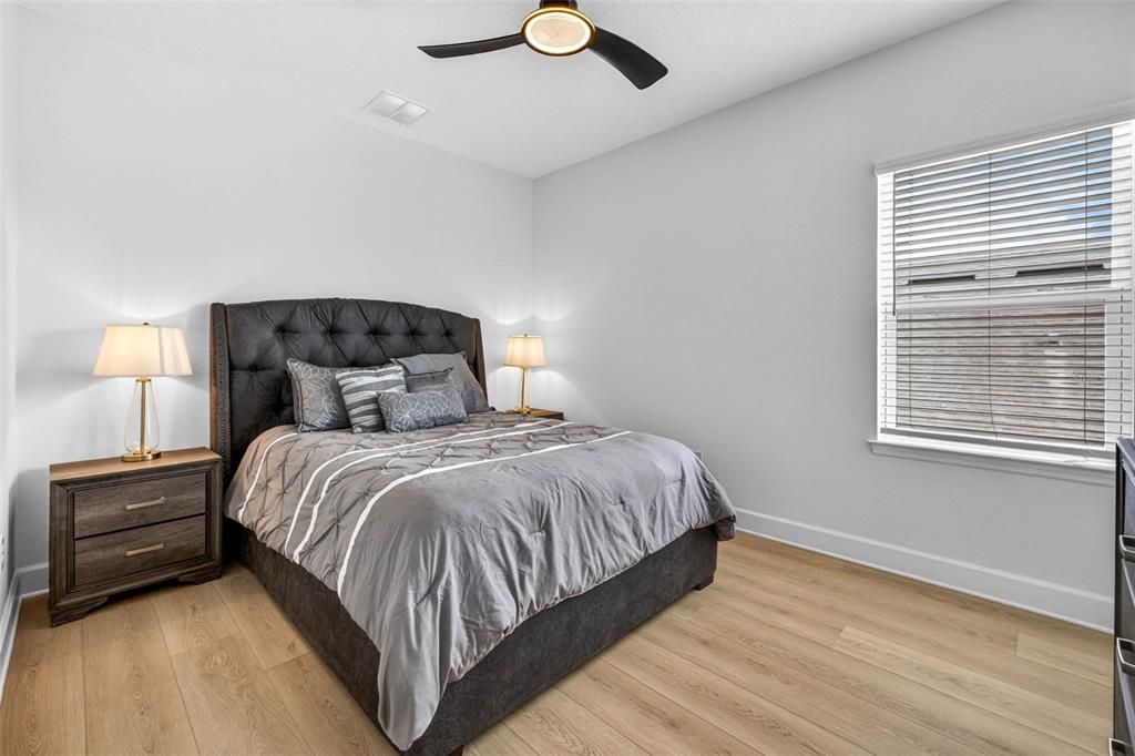 En Venta: $798,900 (5 camas, 4 baños, 3475 Pies cuadrados)