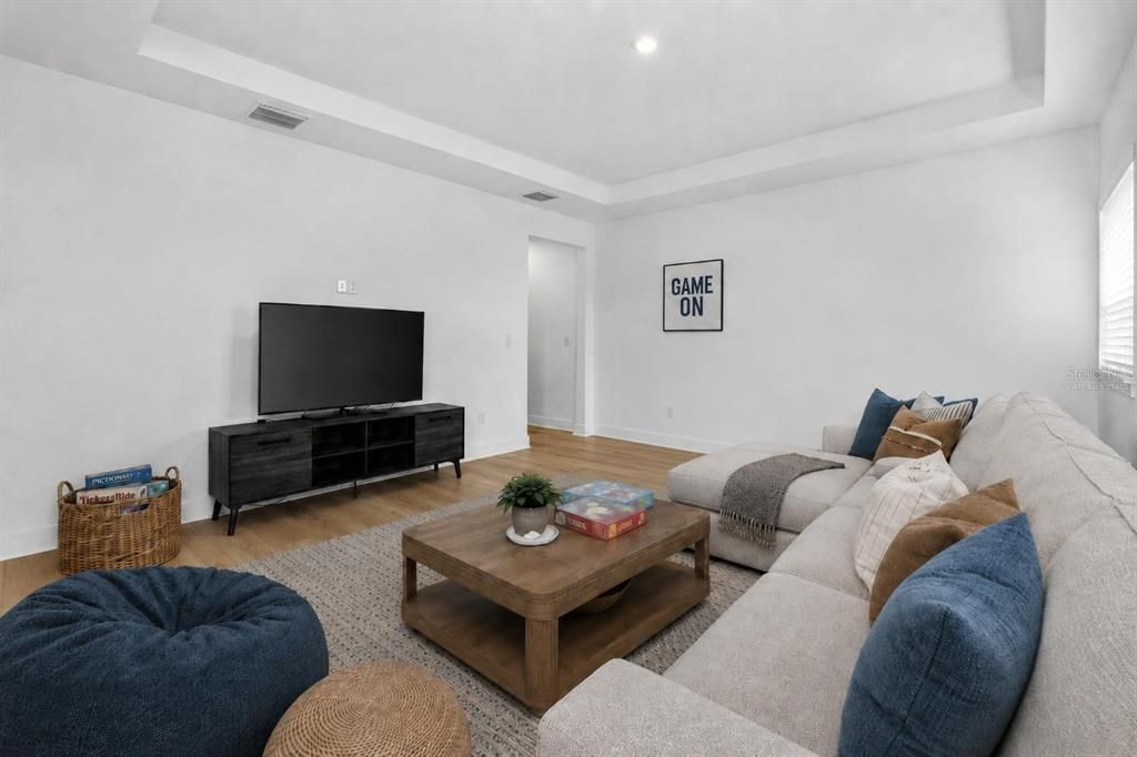 En Venta: $798,900 (5 camas, 4 baños, 3475 Pies cuadrados)