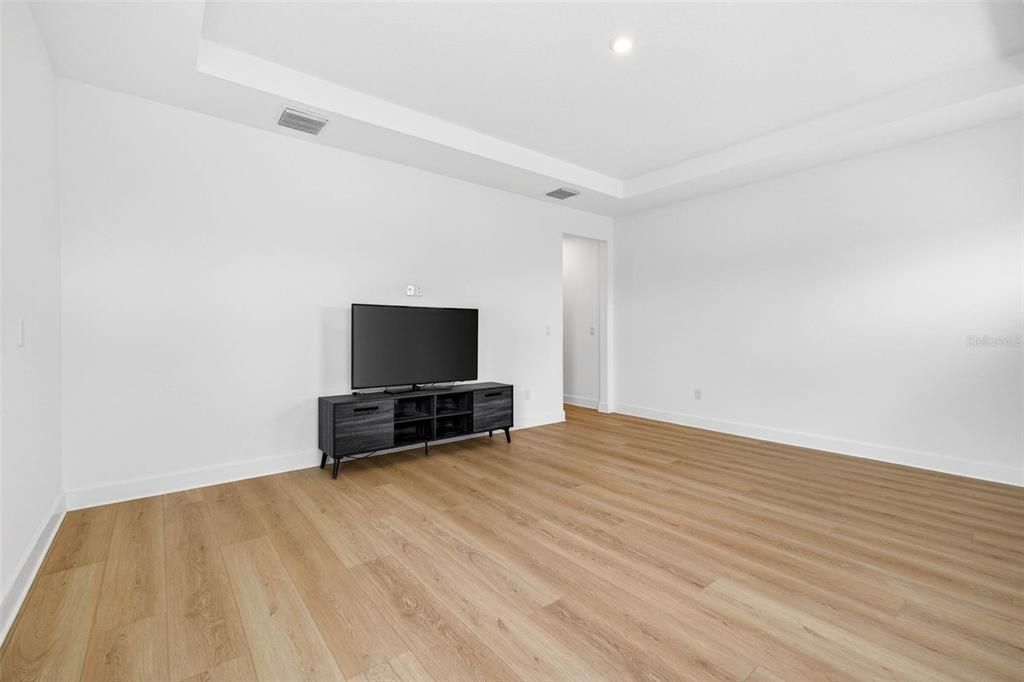 En Venta: $798,900 (5 camas, 4 baños, 3475 Pies cuadrados)