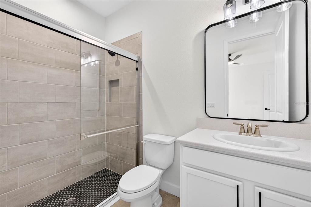 En Venta: $798,900 (5 camas, 4 baños, 3475 Pies cuadrados)