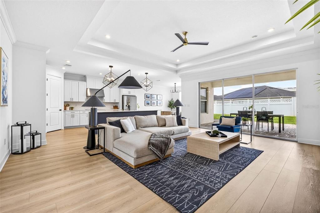 En Venta: $798,900 (5 camas, 4 baños, 3475 Pies cuadrados)