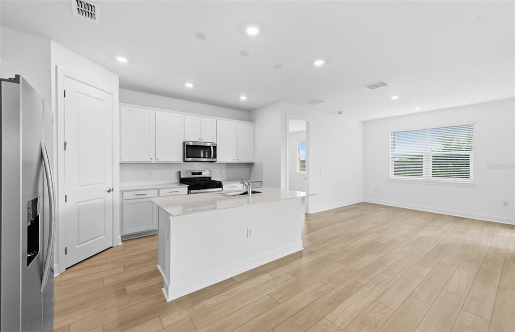 En Venta: $449,945 (3 camas, 2 baños, 1662 Pies cuadrados)