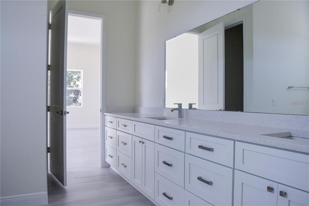 For Rent: $3,000 (4 beds, 3 baths, 2904 Square Feet)
