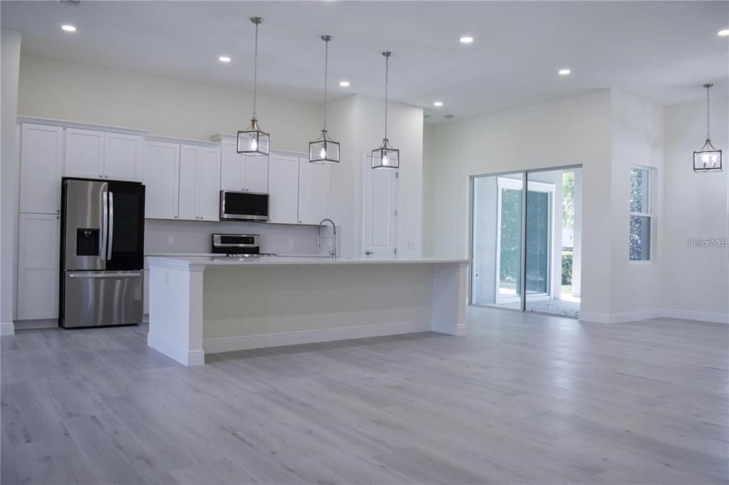 For Rent: $3,000 (4 beds, 3 baths, 2904 Square Feet)