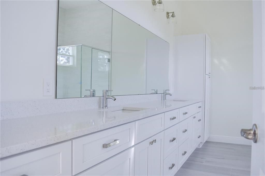 For Rent: $3,000 (4 beds, 3 baths, 2904 Square Feet)