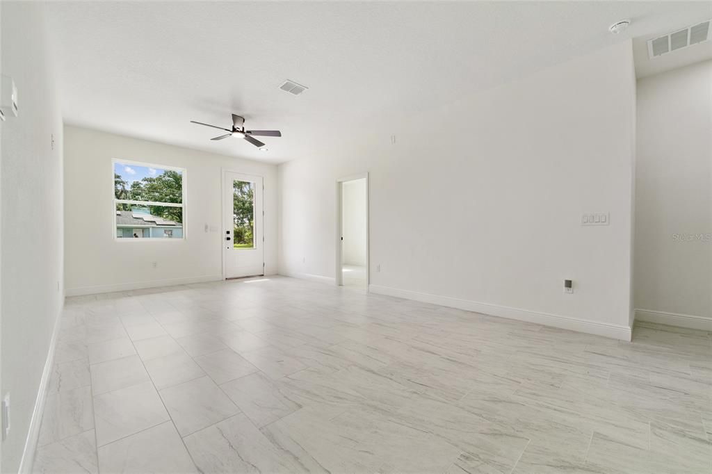 For Sale: $360,000 (3 beds, 2 baths, 1303 Square Feet)