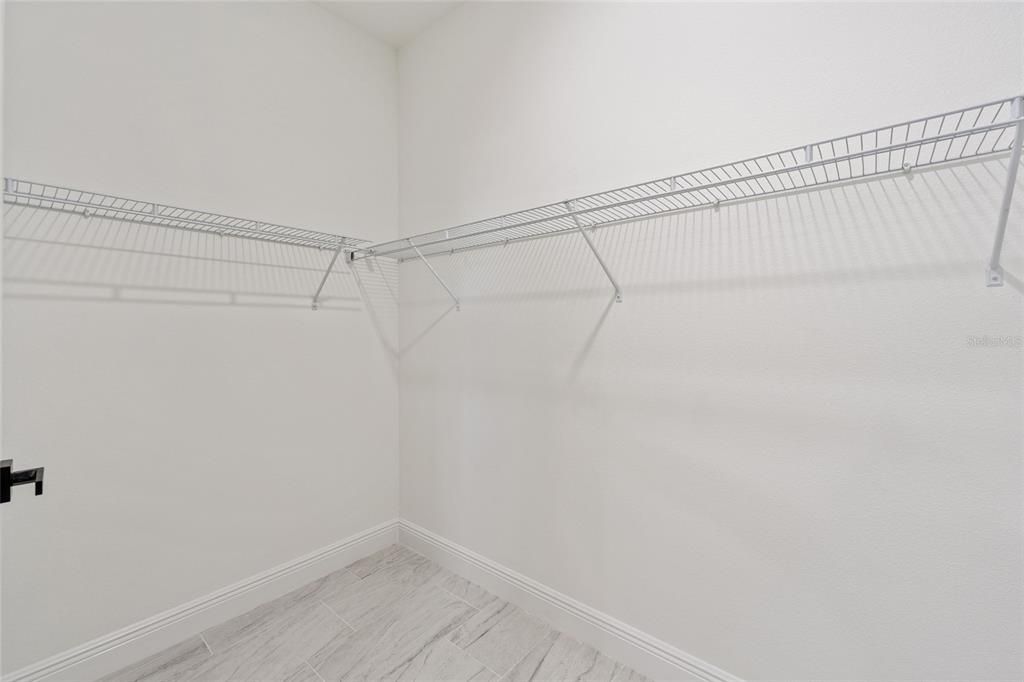 For Sale: $360,000 (3 beds, 2 baths, 1303 Square Feet)