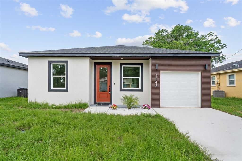 For Sale: $360,000 (3 beds, 2 baths, 1303 Square Feet)