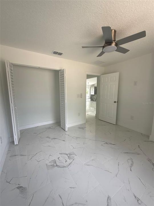 En Venta: $319,900 (3 camas, 2 baños, 1730 Pies cuadrados)