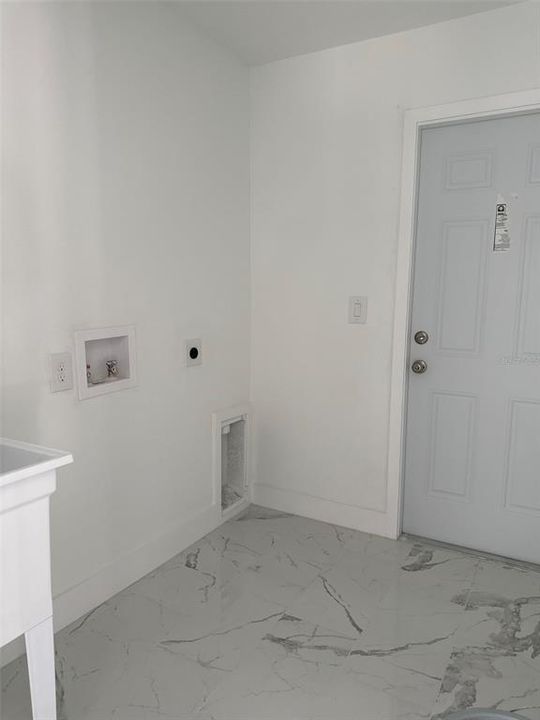 En Venta: $319,900 (3 camas, 2 baños, 1730 Pies cuadrados)