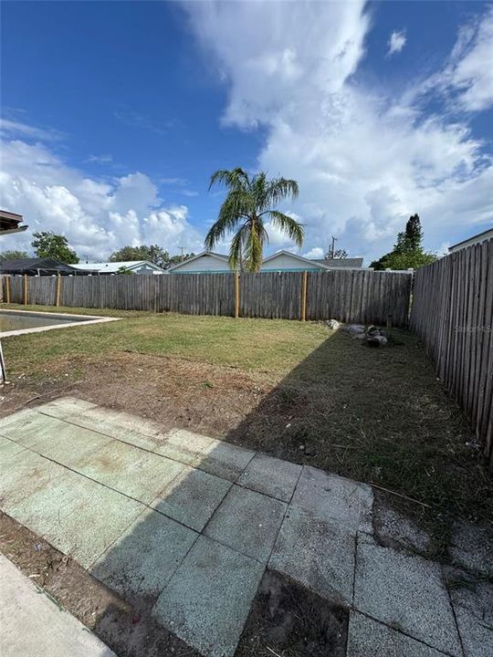 For Sale: $219,900 (4 beds, 2 baths, 1396 Square Feet)