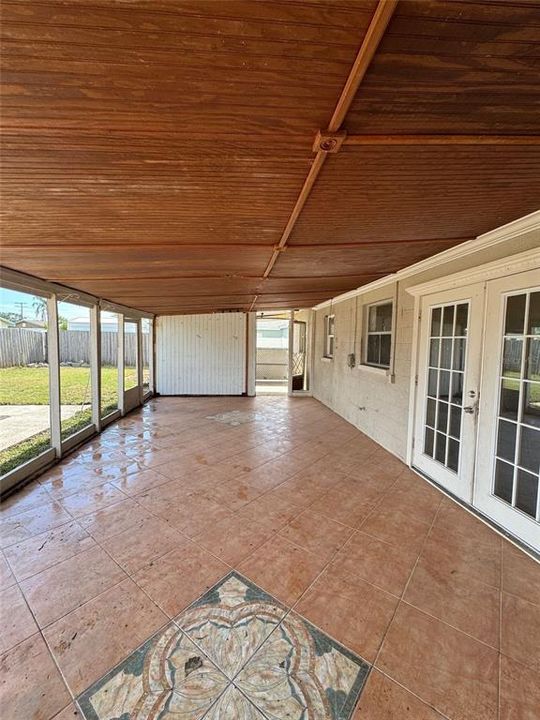 For Sale: $219,900 (4 beds, 2 baths, 1396 Square Feet)