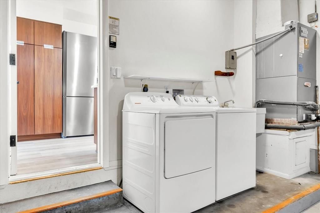 For Sale: $550,000 (2 beds, 2 baths, 1468 Square Feet)