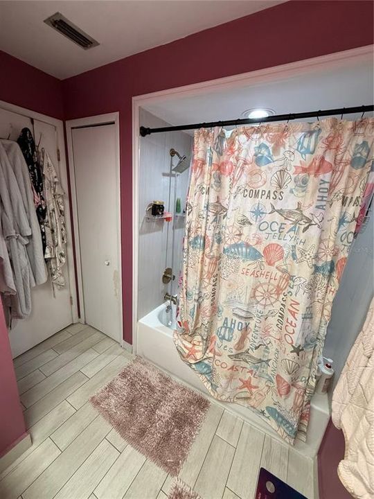 For Sale: $140,000 (2 beds, 2 baths, 1096 Square Feet)