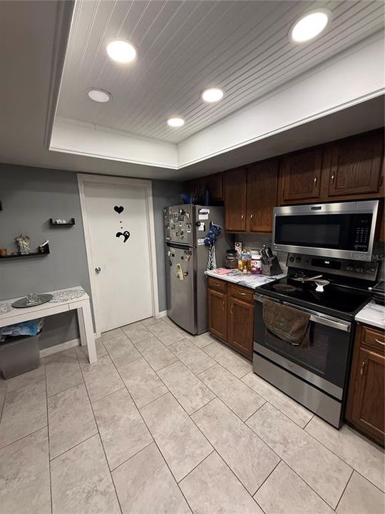 For Sale: $140,000 (2 beds, 2 baths, 1096 Square Feet)