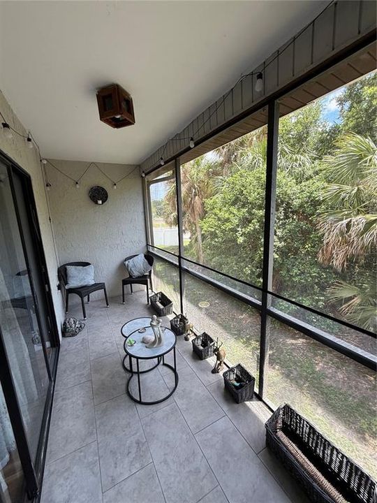 For Sale: $140,000 (2 beds, 2 baths, 1096 Square Feet)