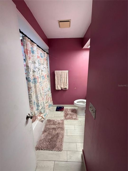 For Sale: $140,000 (2 beds, 2 baths, 1096 Square Feet)