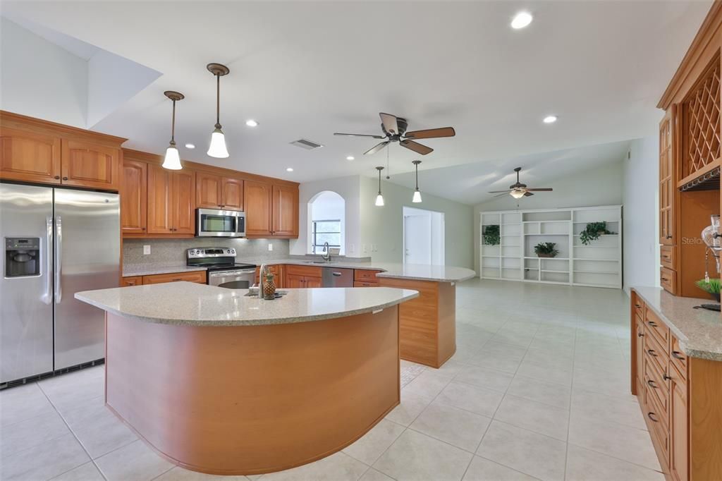 For Sale: $375,000 (3 beds, 2 baths, 2555 Square Feet)