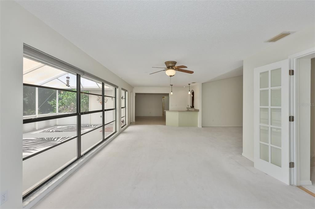 For Sale: $375,000 (3 beds, 2 baths, 2555 Square Feet)
