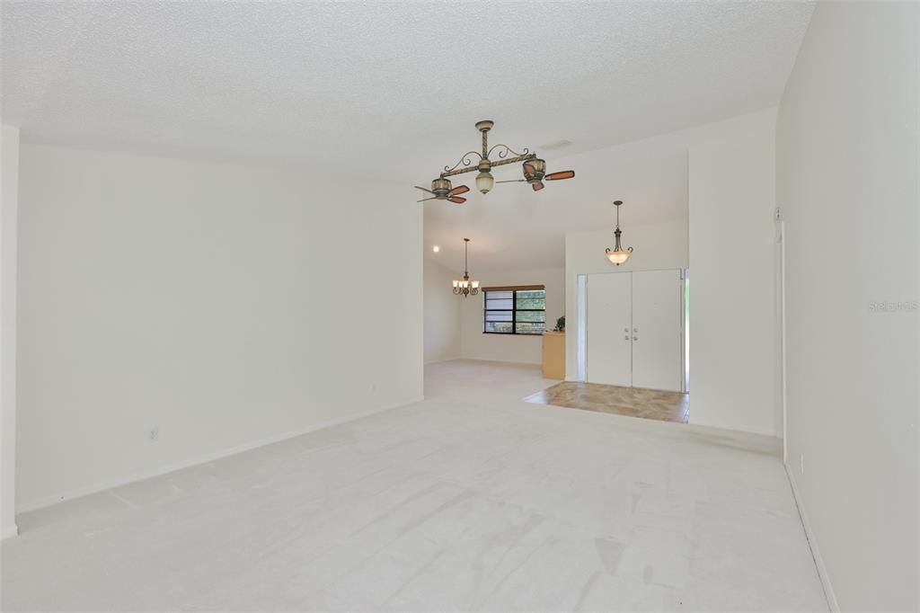 For Sale: $375,000 (3 beds, 2 baths, 2555 Square Feet)