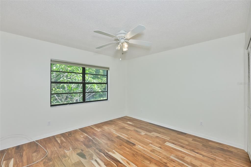 For Sale: $375,000 (3 beds, 2 baths, 2555 Square Feet)