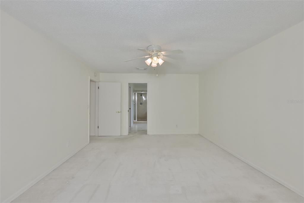 For Sale: $375,000 (3 beds, 2 baths, 2555 Square Feet)