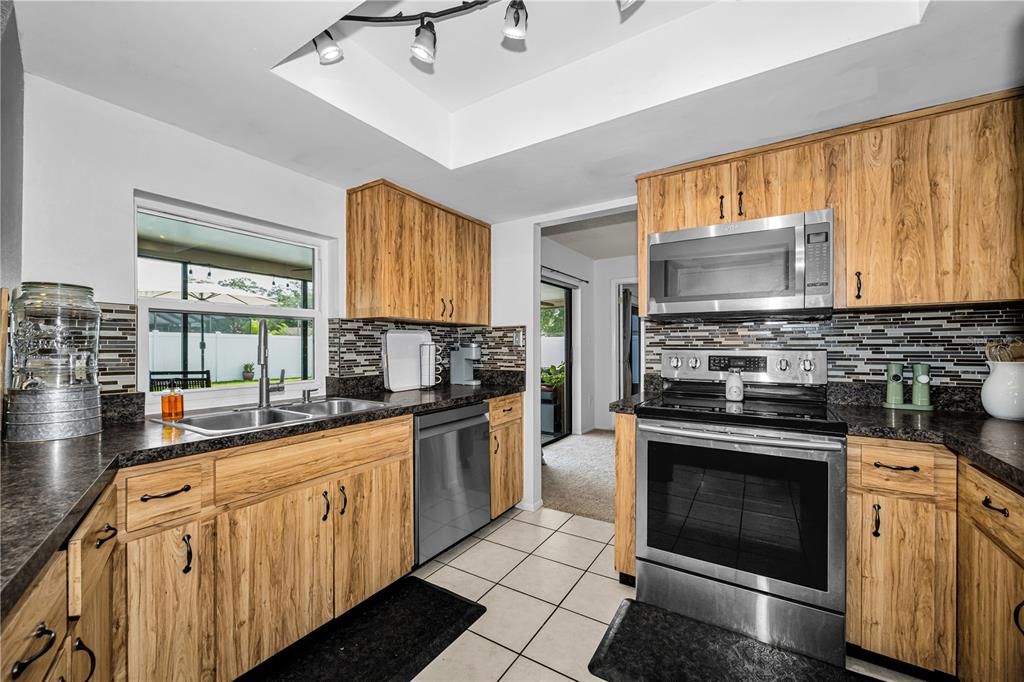 En Venta: $399,000 (3 camas, 2 baños, 1634 Pies cuadrados)