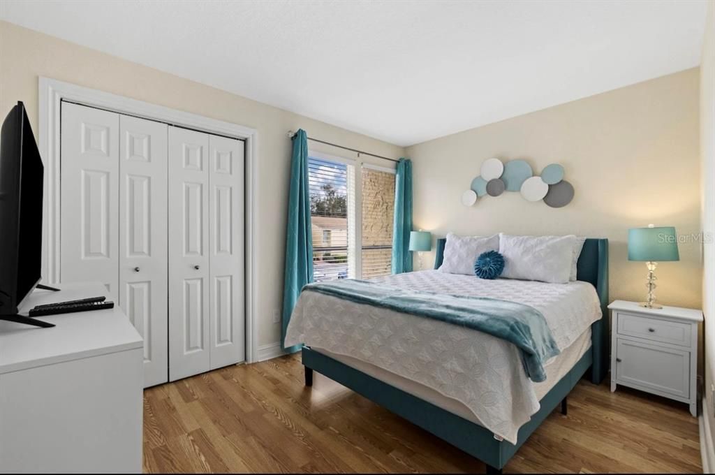 For Sale: $218,900 (3 beds, 2 baths, 1200 Square Feet)