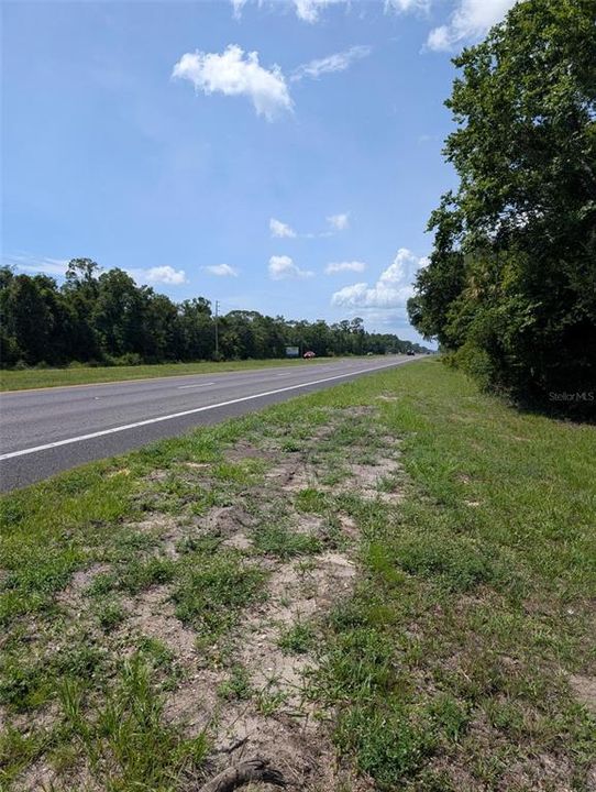 На продажу: $316,000 (5.02 acres)
