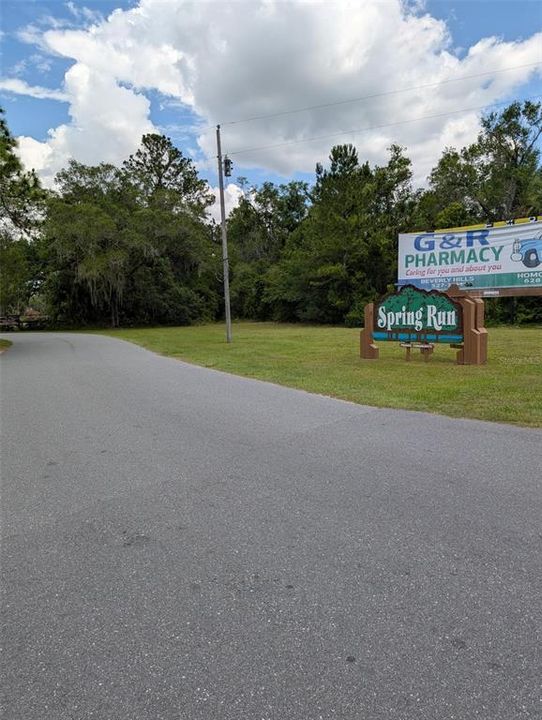 На продажу: $316,000 (5.02 acres)