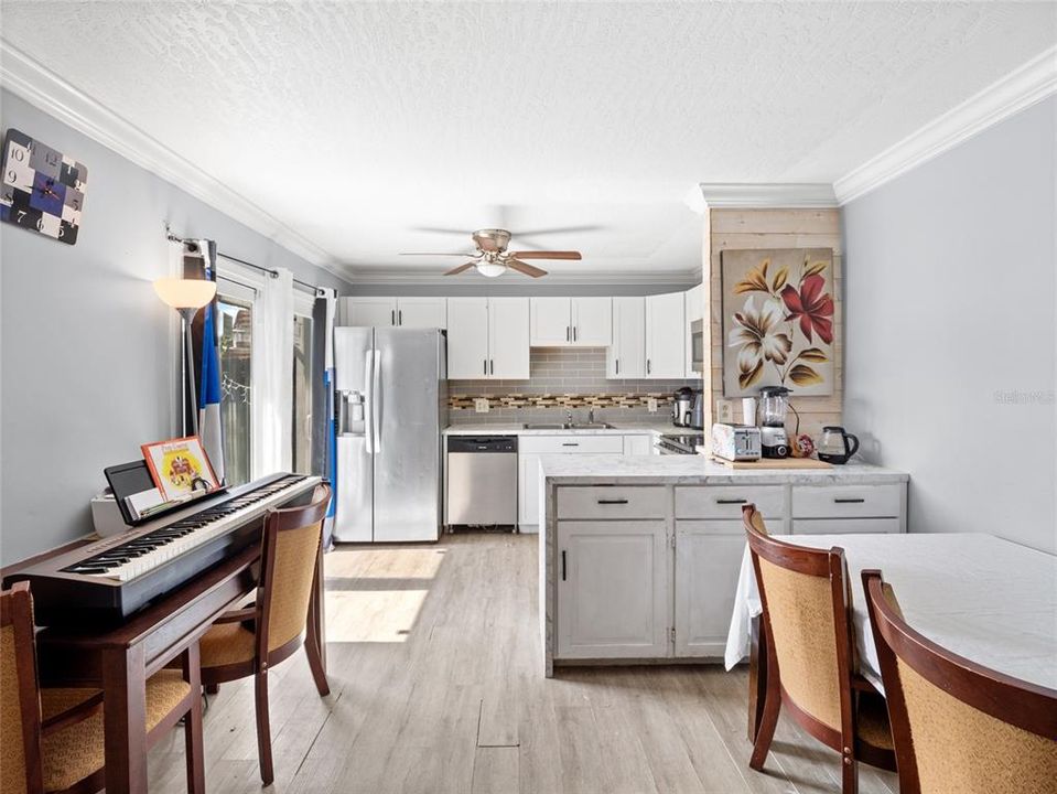 For Sale: $130,000 (2 beds, 1 baths, 1236 Square Feet)