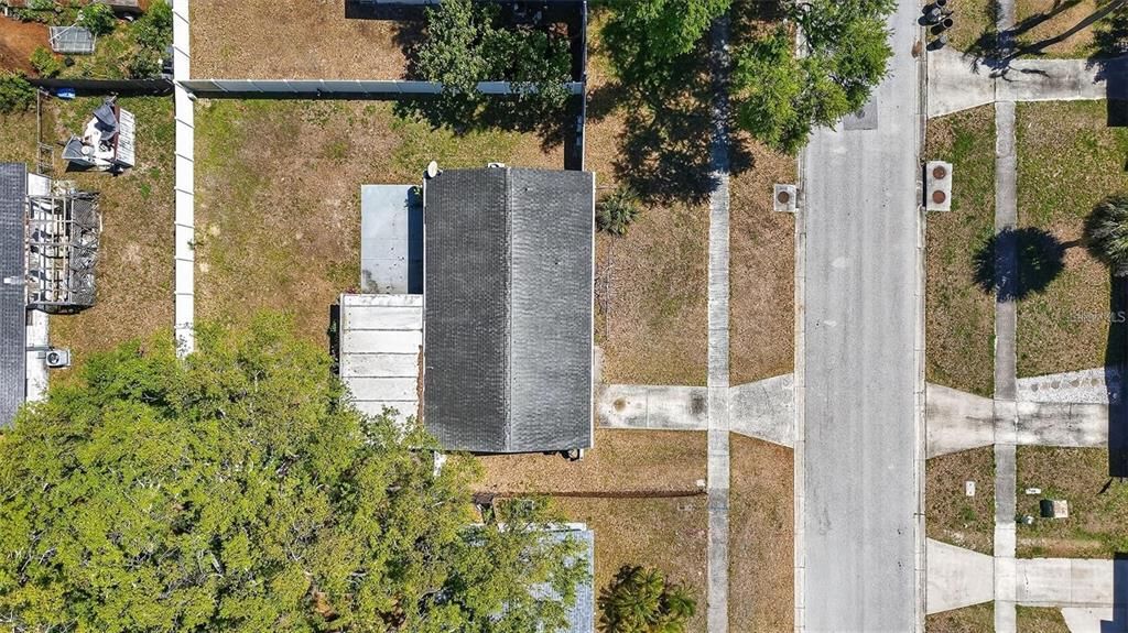 For Rent: $2,400 (3 beds, 2 baths, 1062 Square Feet)