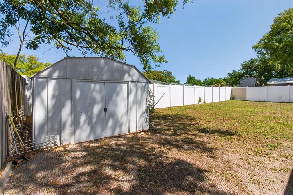 For Rent: $2,400 (3 beds, 2 baths, 1062 Square Feet)