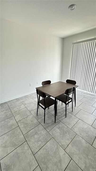For Rent: $2,225 (3 beds, 2 baths, 1873 Square Feet)