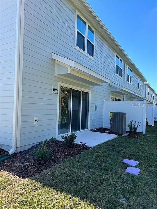 For Rent: $2,500 (3 beds, 2 baths, 1782 Square Feet)