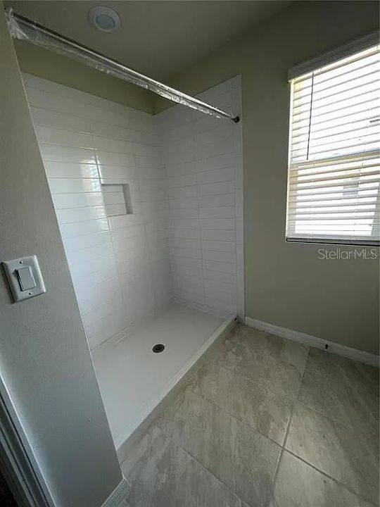 For Rent: $2,500 (3 beds, 2 baths, 1782 Square Feet)