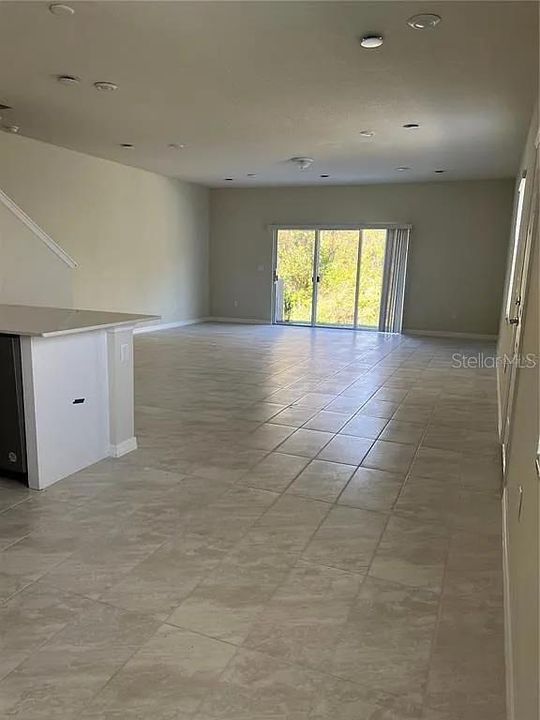 For Rent: $2,500 (3 beds, 2 baths, 1782 Square Feet)
