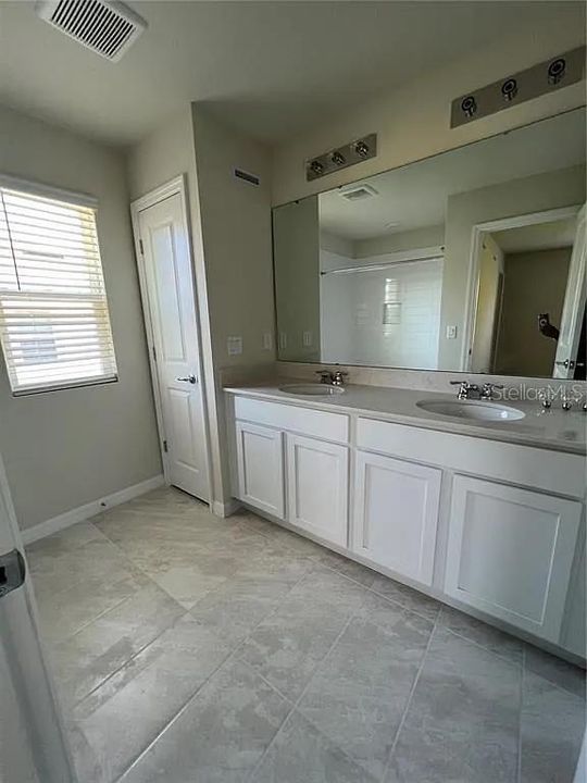 For Rent: $2,500 (3 beds, 2 baths, 1782 Square Feet)