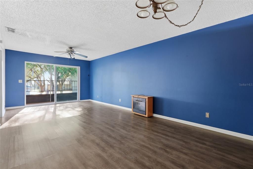 En Venta: $109,000 (2 camas, 2 baños, 864 Pies cuadrados)