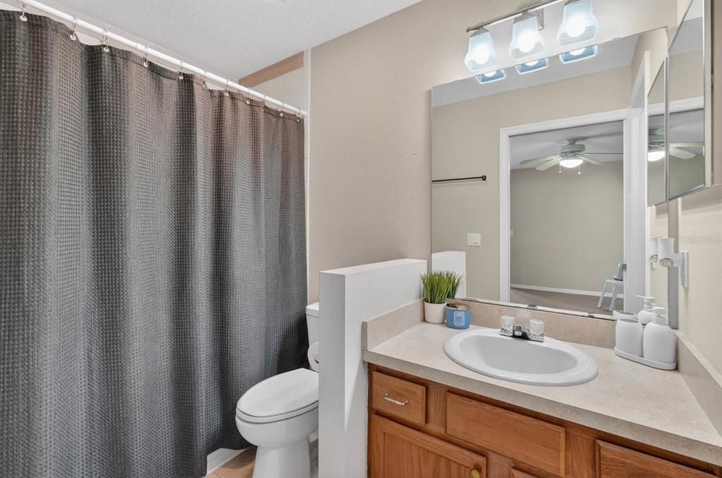 For Sale: $320,000 (3 beds, 2 baths, 1305 Square Feet)