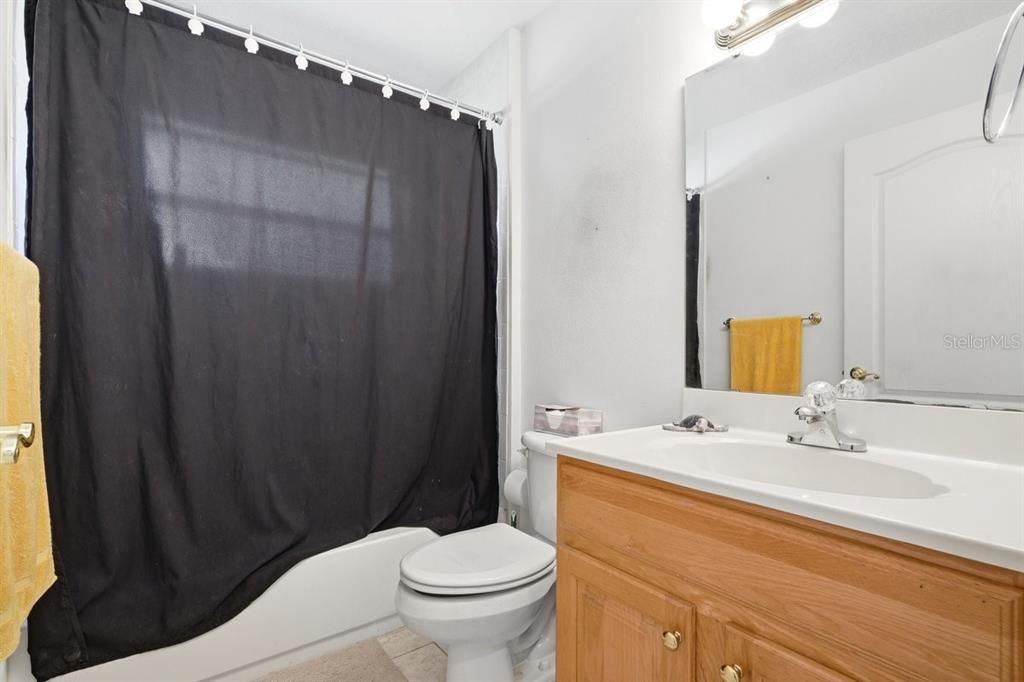 For Sale: $395,000 (3 beds, 2 baths, 1691 Square Feet)