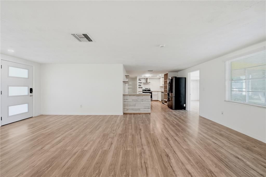 For Sale: $259,900 (3 beds, 2 baths, 1152 Square Feet)