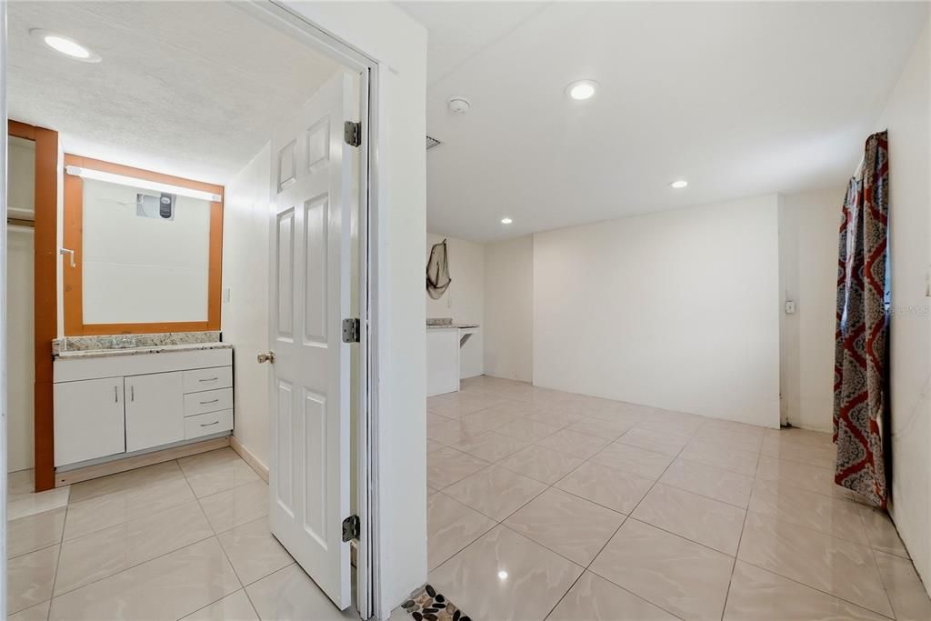 For Sale: $259,900 (3 beds, 2 baths, 1152 Square Feet)