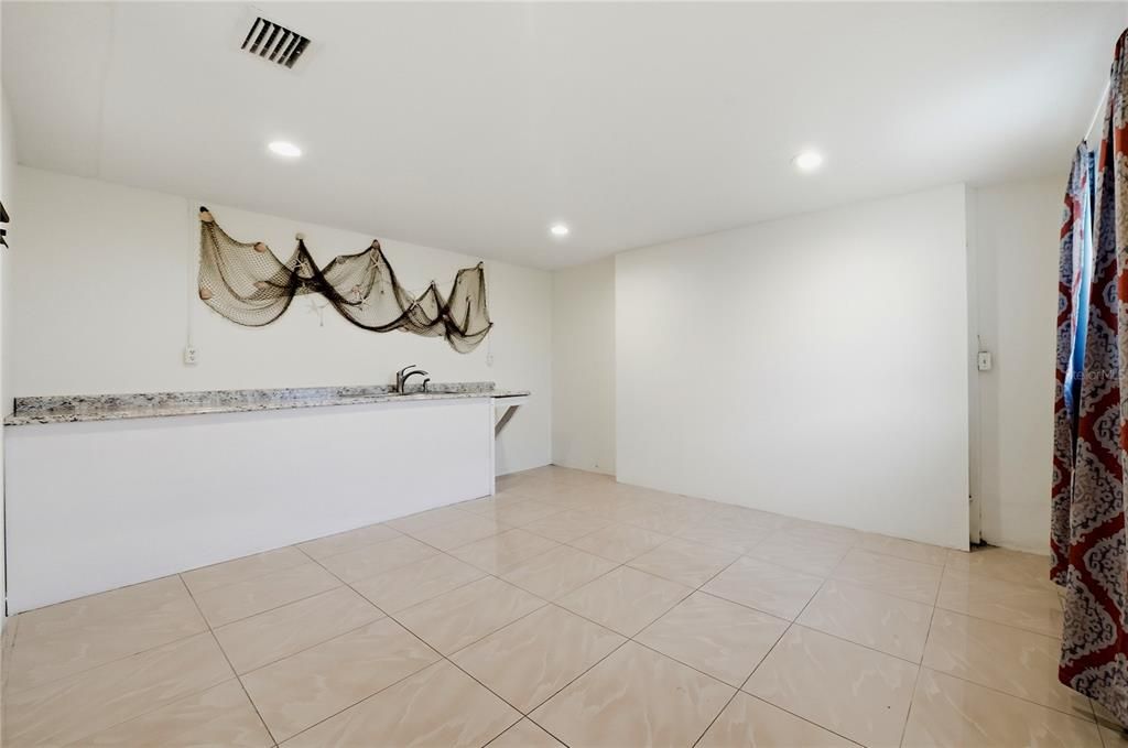 For Sale: $259,900 (3 beds, 2 baths, 1152 Square Feet)