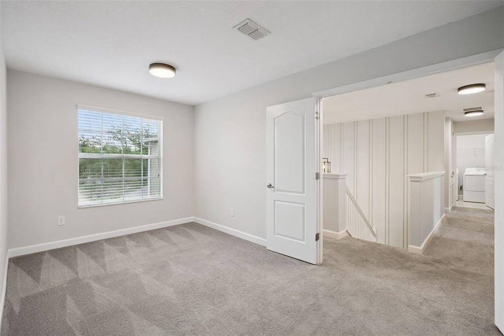 For Sale: $950,000 (5 beds, 3 baths, 3777 Square Feet)