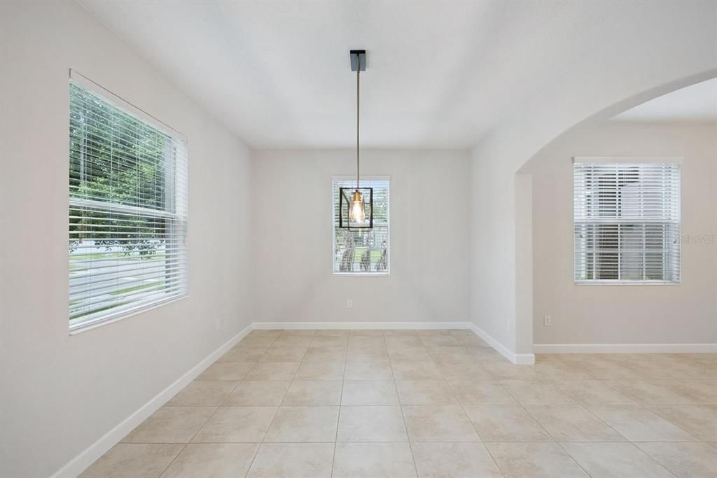 For Sale: $950,000 (5 beds, 3 baths, 3777 Square Feet)