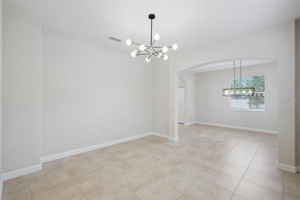 For Sale: $950,000 (5 beds, 3 baths, 3777 Square Feet)